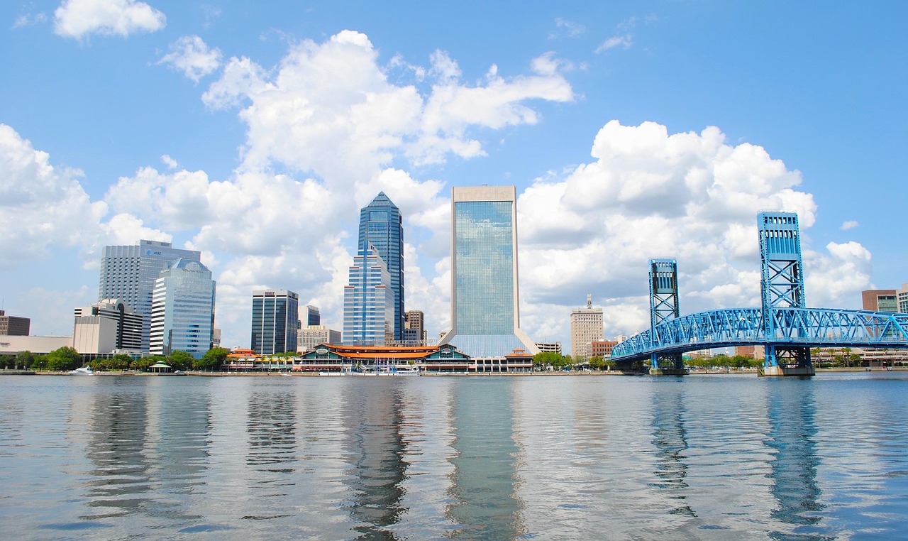 Northside street and buildings in Jacksonville